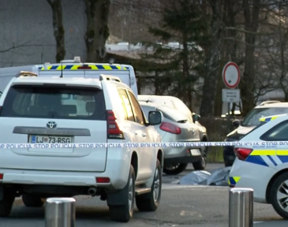 Haos u Ljubljani: Policajci ubili muškarca na trgu?