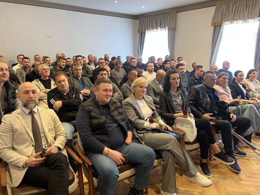 Stanivuković uručio rješenja o sufinansiranju sportskih organizacija