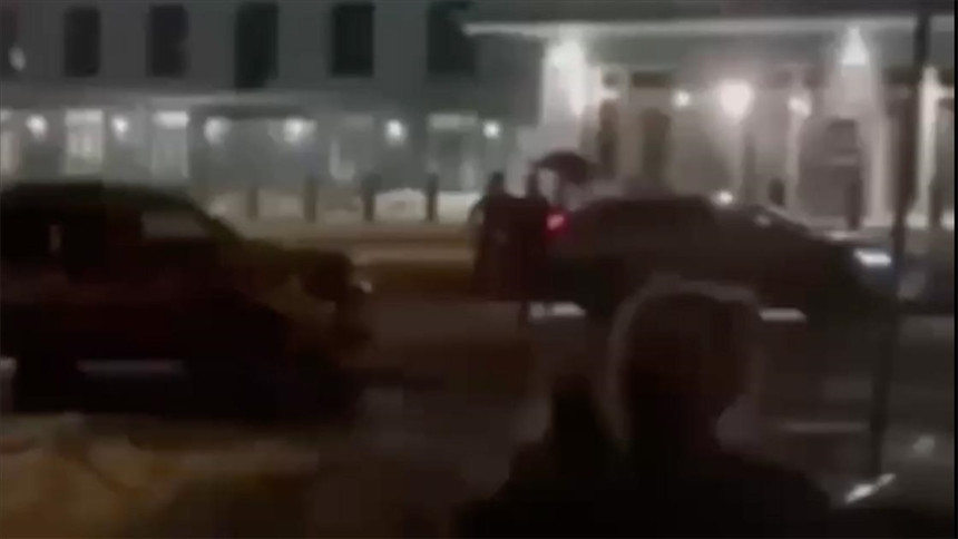 Majka i tri sina u pritvoru zbog bombe u američkoj ambasadi