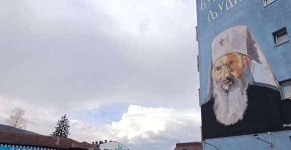 Mural patrijarha Pavla mjesto gdje se fotografišu turisti