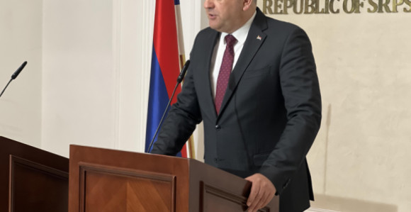 Пала поново Влада Републике Српске, Саво Минић поднио оставку