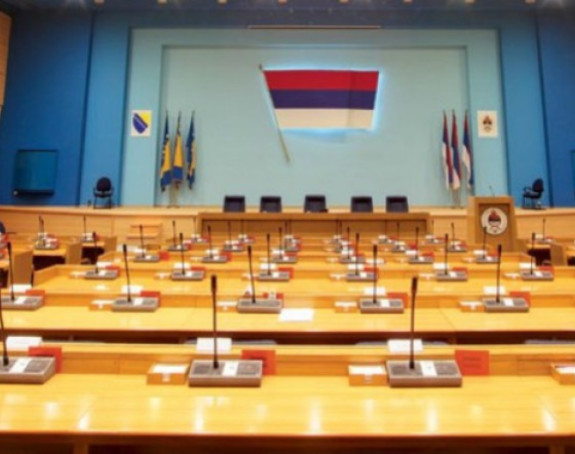 Novi cirkus: Hitno zasjedanje NSRS radi ostavke Minića