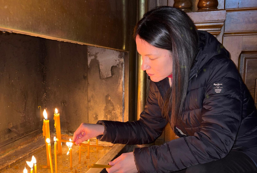 Тривићева прислужила свијећу за страдале у Мартовском погрому