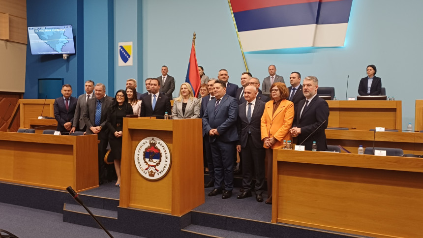 Изабрана трећа Влада Саве Минића, министри остају исти