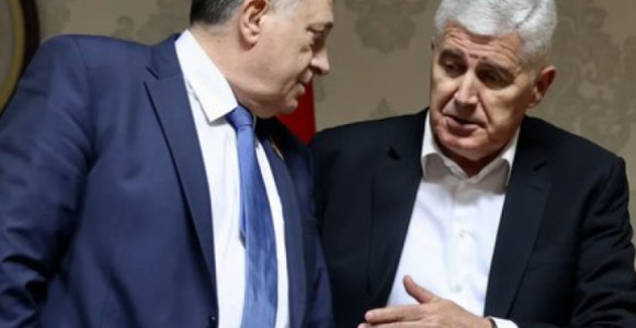 "Милорад Додик игра улогу корисног идиота ХДЗ-а"