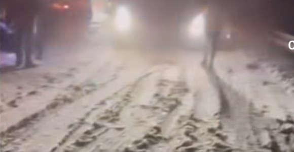 Камиони заглављени: Отежан саобраћај преко Романије