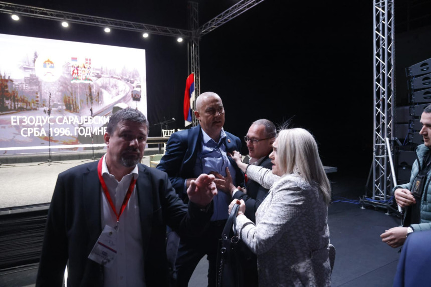 Бабаљ поручио: Злонамјерници ништа вам није свето, само сте доказали колико сте ситни и биједни