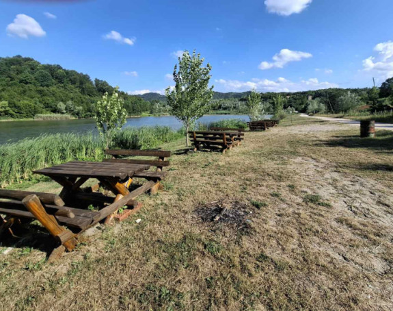 Srpska uvodi porez vlasnicima nelegalnih vikendica