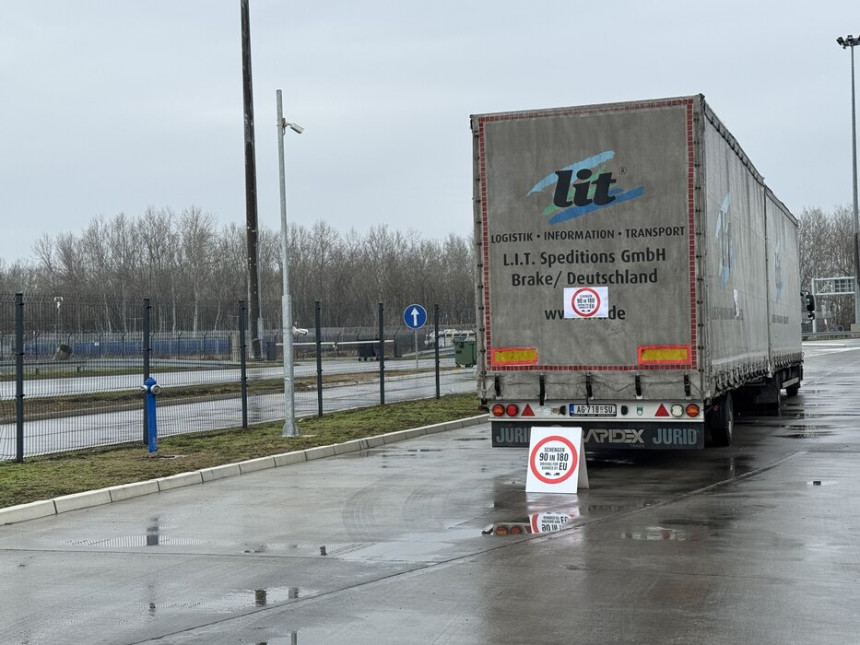 Мандић: Назире се рјешење за боравак возача у Шенгену