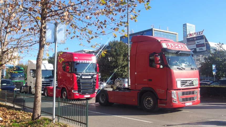 Полиција забранила најављени протест превозника