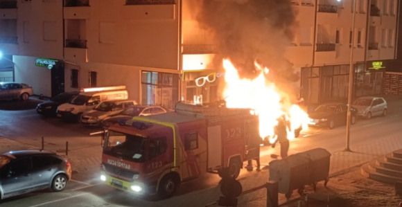 Експлозија у Бијељини, запаљен аутомобил