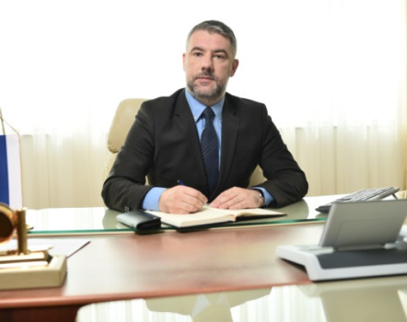 Šeranić manipuliše i obmanjuje javnost o platama u zdravstvu