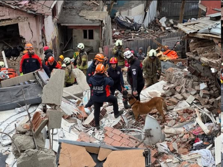 Откривен узрок катастрофе у Истанбулу (ФОТО/ВИДЕО)