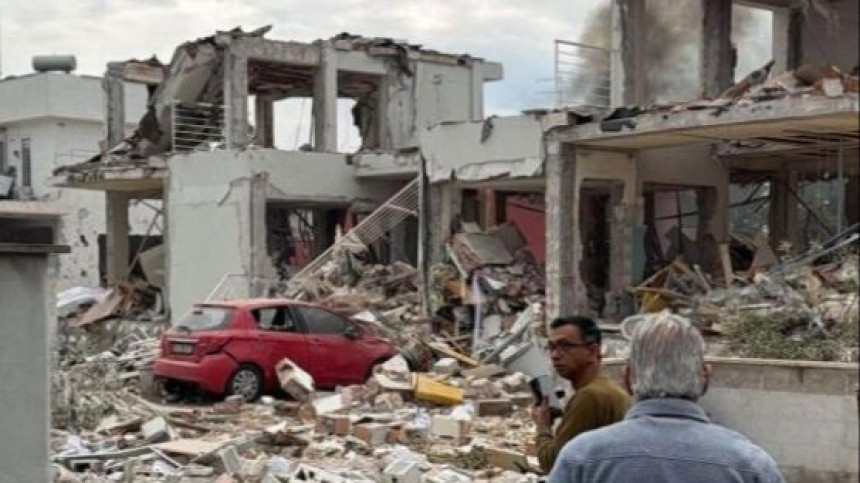 Eksplozija u Rimu: Srušila se zgrada, dvoje povrijeđeno