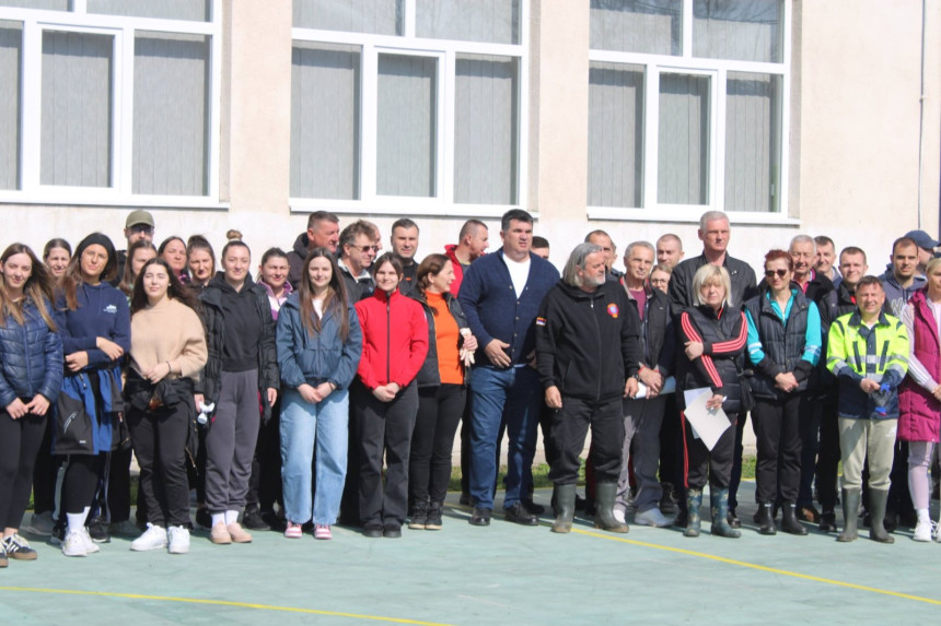 Akcija za primjer: 150 ljudi čistilo prirodu u Priboju