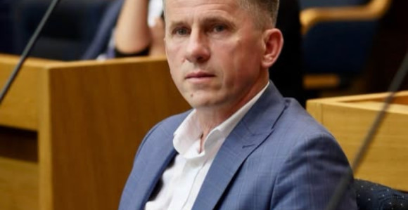 Хрватска претреса Станивуковића као да је терориста?!