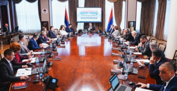 Владин приједлог о смањењу једне акцизе на гориво глуп и бесмислен