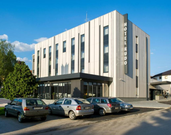 HE na Drini vještački održavaju hotel „Comsar“ u životu