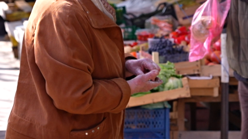 Уштеда марку: Како Влада Српске маже очи народу?