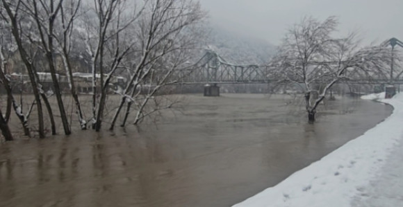 Zvornik: Drina u koritu, pojedina naselja bez struje