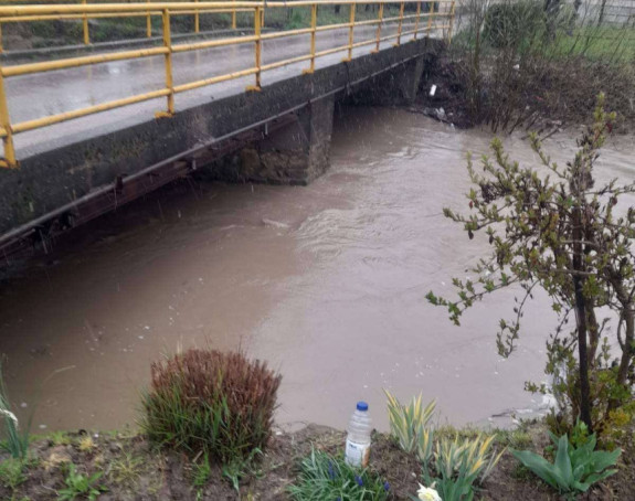 Nadležne službe u pripravnosti, rastu vodostaji u Brčkom
