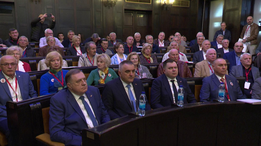 Додик: Праве патриоте иду у АПС, а лажне ће у апс због покушаја пљачке!