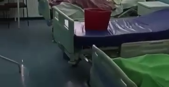 UKC RS prokišnjava, pacijenti prebačeni u suve prostorije (VIDEO)