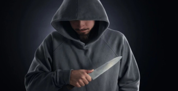 Професорка избодена у школи, други ученик јој спасио живот