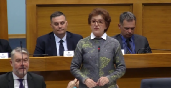 Vidovićeva ponosna što se Srpska zadužila milijardu maraka na Londonskoj berzi (VIDEO)