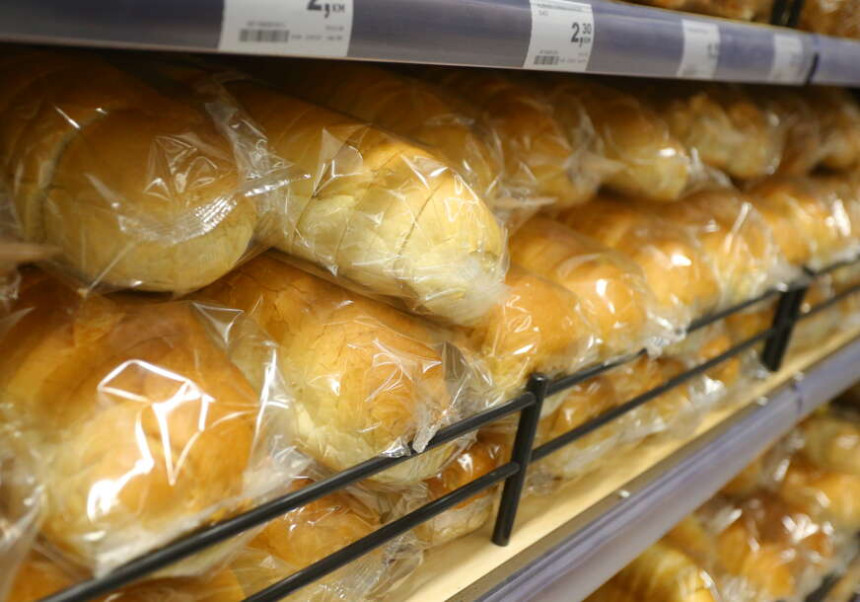 Повећане плате, иду и поскупљења