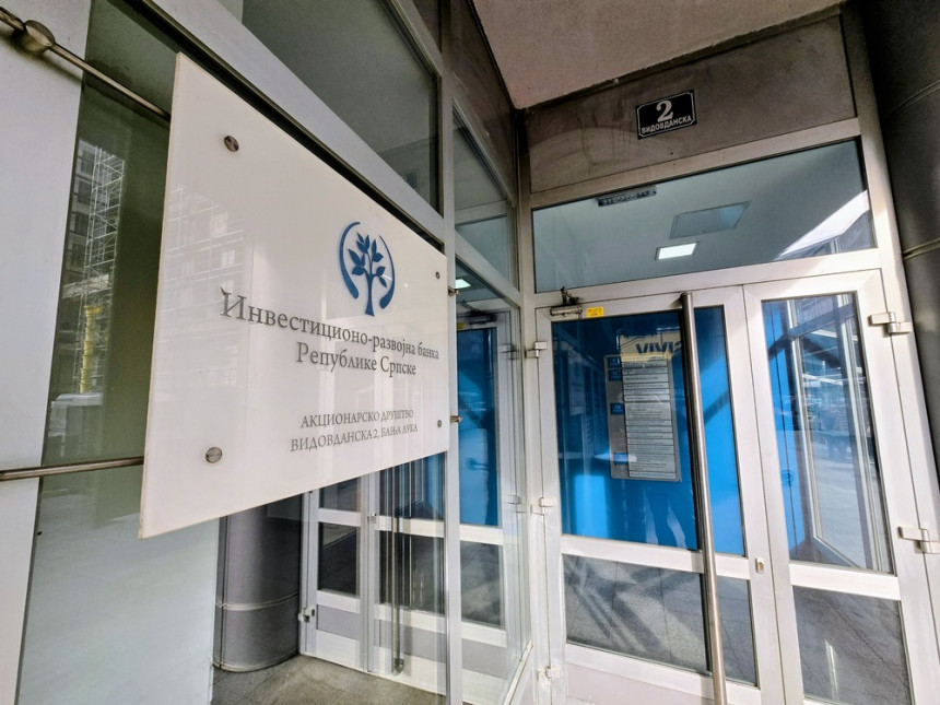 Директни пласмани ИРБ-а без надзора Агенције за банкарство Републике Српске