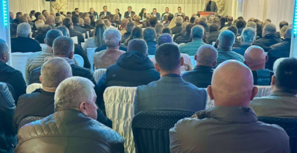 СДС Гацко: Не навлачите нам друге, ми не мијењамо дресове