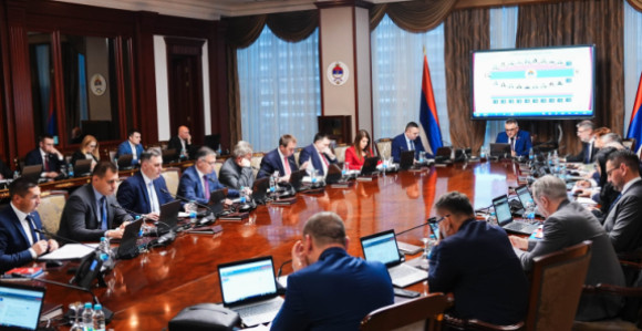 Влада Српске се одриче 10 фенинга по литру горива