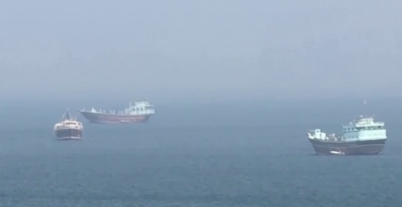 IRGC: Gađali smo brod povezan sa Izraelom u Ormuzu