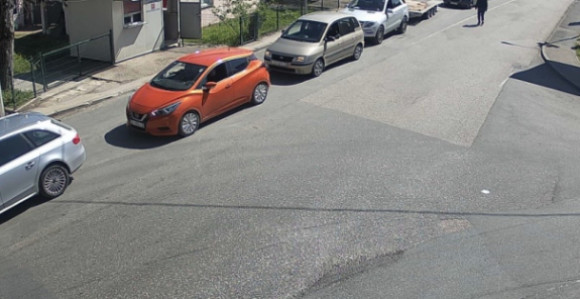 Велика гужва на граници у Градишци, очекује се већа