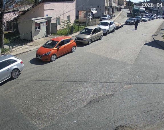 Velika gužva na granici u Gradišci, očekuje se veća