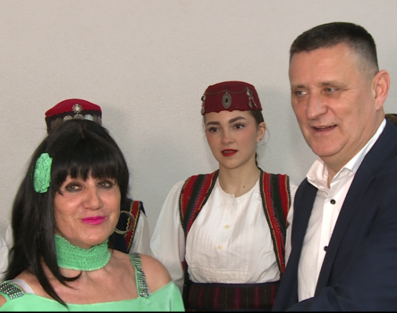 Vlado Đajić i dalje tajnovit, igra duplu igru sa SNSD-om