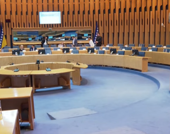 Ponovo SNSD i HDZ bojkotovali sjednicu o akcizama