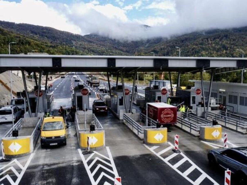 Hrvatska "ukida" rampe, u BiH se po TAG ide pješke