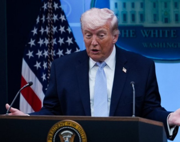 Tramp predložio da SAD naplaćuju prolaz kroz Ormuski moreuz