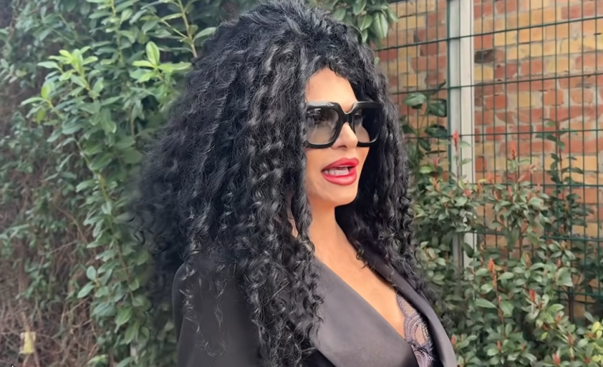 Глумица открила да на Васкрс не столу не користи нож