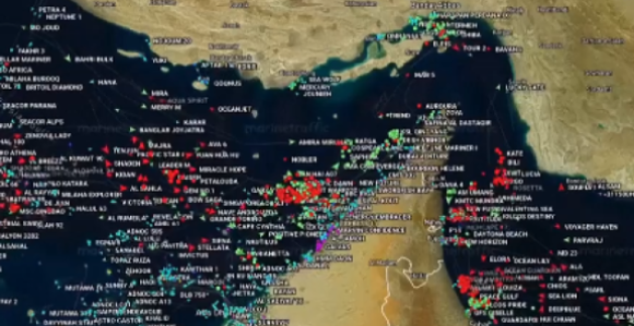 Саобраћај кроз Ормуски мореуз и даље ограничен