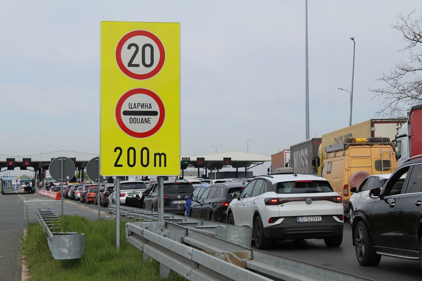 ЕЕС у пракси: Колоне и компликоване процедуре