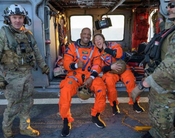 Astronauti se vratili na Zemlju nakon leta oko Mjeseca