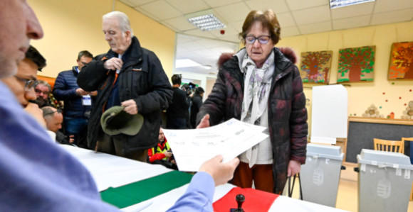 На изборима у Мађарској до 9 сати излазност 16,89%