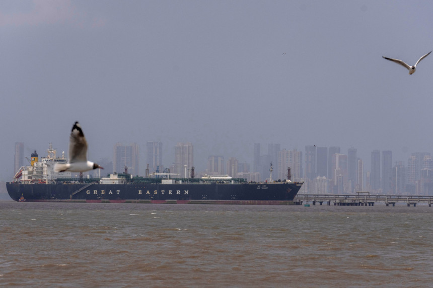 Почела је двострука блокада Ормуског мореуза