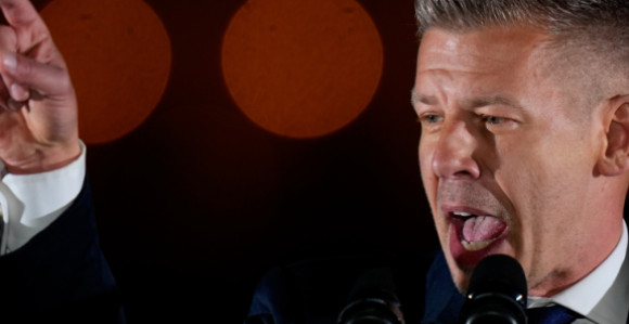 Зашто се Европа толико обрадовала паду Виктора Орбана?