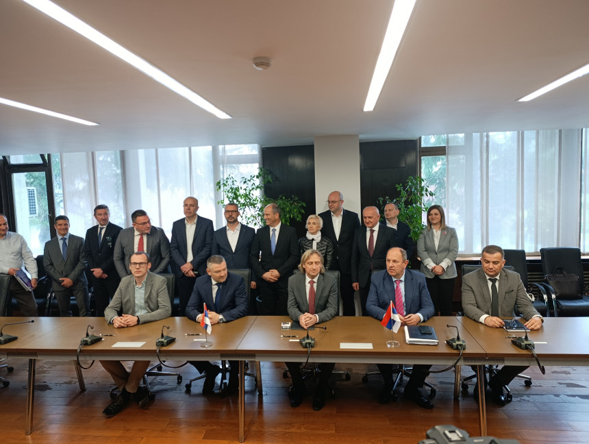 Ugovor potpisan: Milioni evra i trećina struje iz Ugljevika nepovratno odlaze u Sloveniju