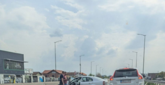 Удес на брзој цести ка Бањалуци: Настале велике гужве