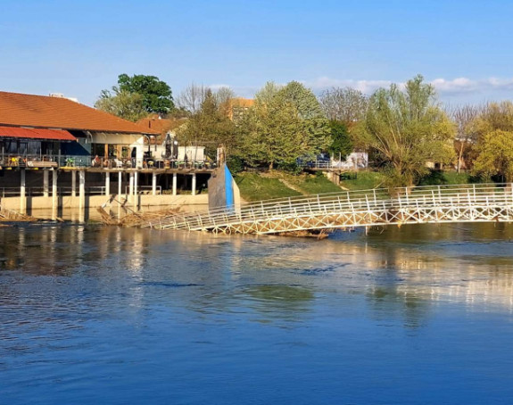 Prijedor: Srušen most zbog neočišćenog korita Sane